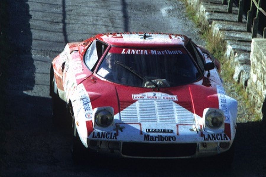 In 1974, Andruet and Biche won Tour de Corse with Lancia Stratos HF