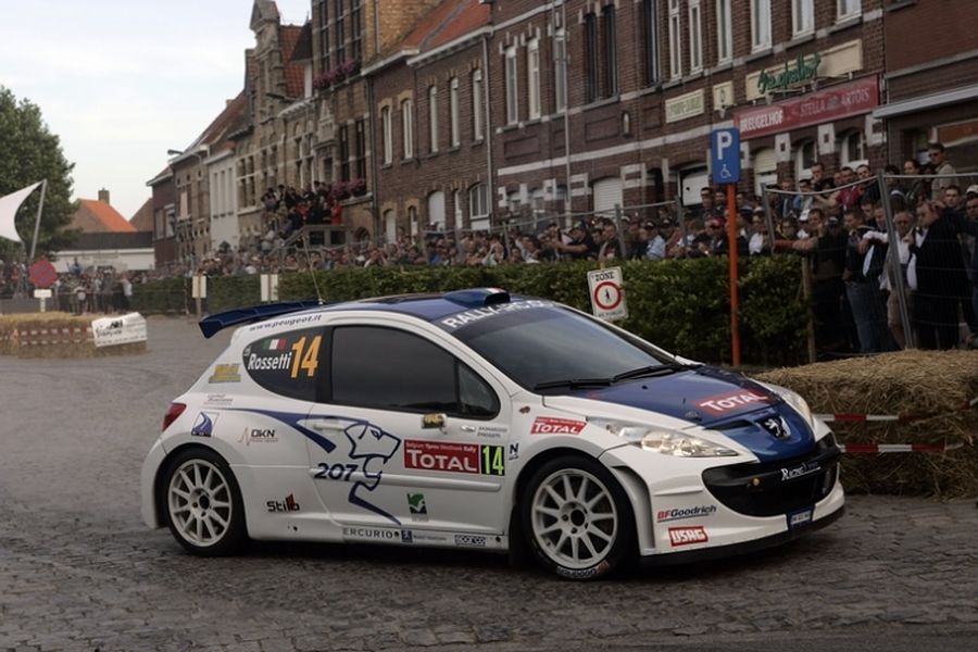 Luca Rossetti won two championship titles in 2008 with Peugeot 207 S2000
