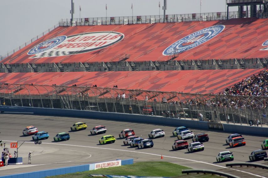 NASCAR-race-Fontana-1977