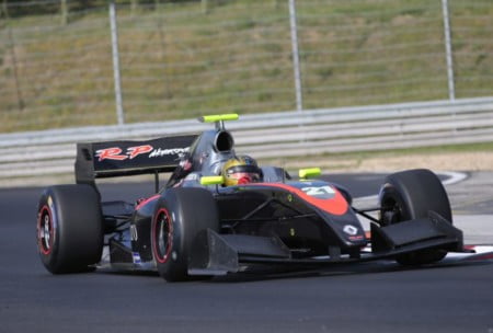 Johnny Cecotto (RP Motorsport) wins first race of the Formula V8 3.5 at Hungaroring