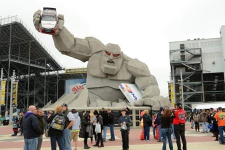 Dover International Speedway, Monster Monument