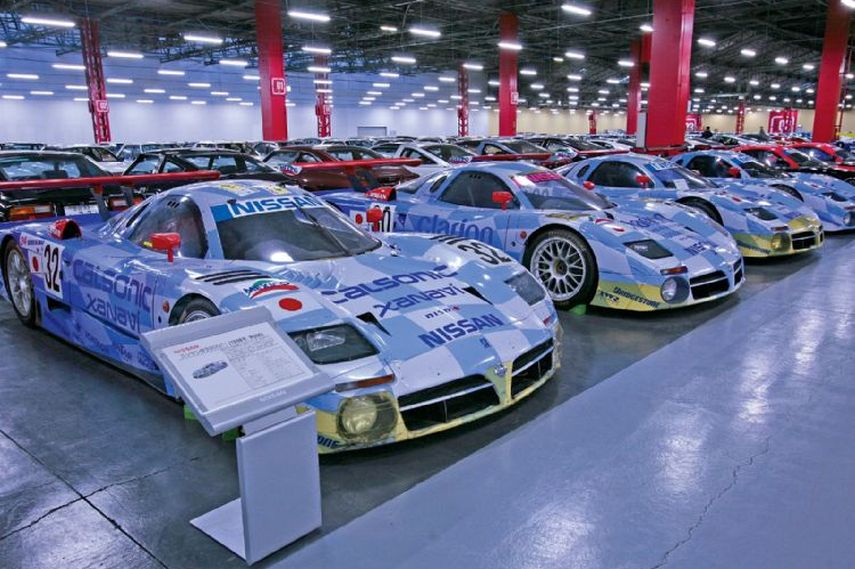 R390 GT1 exhibited in a museum Nissan R390 GT1, museum, Japan