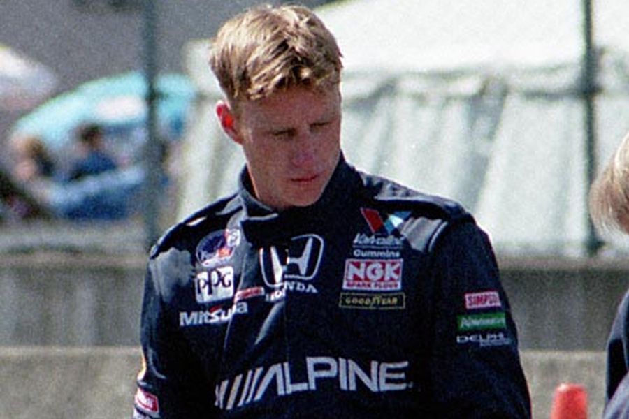 Memo Gidley in 1999
