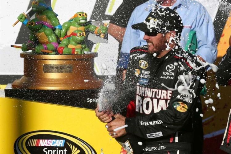 Martin Truex Jr, TMNT 400 Chicagoland