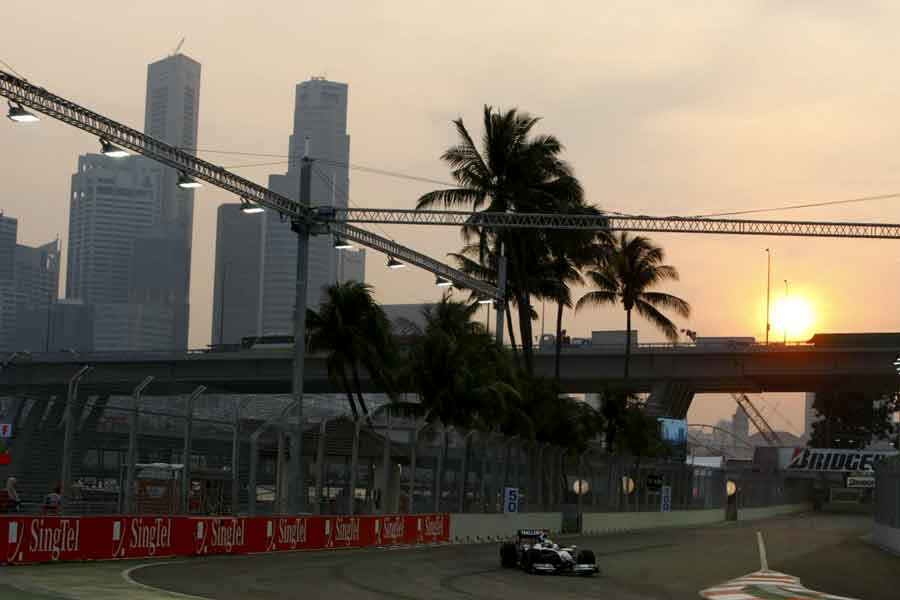 Sunset at Marina Bay Street Circuit Sunset at the circuit