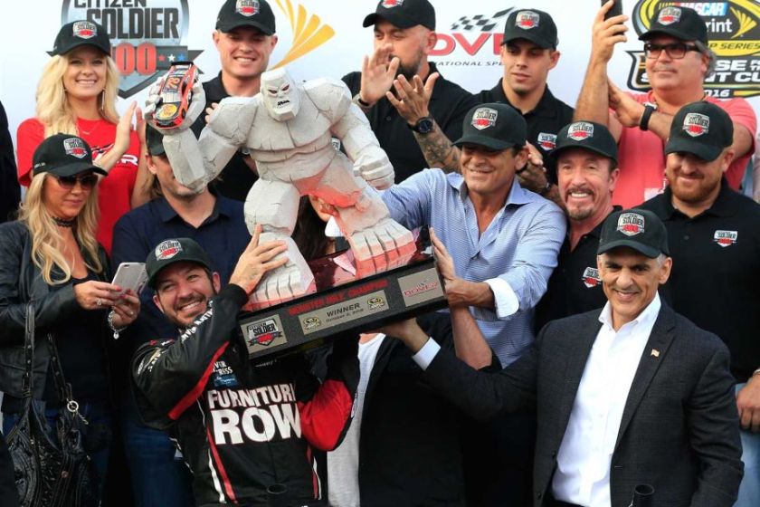 Martin Truex Jr, Citizen Soldier 400, Dover