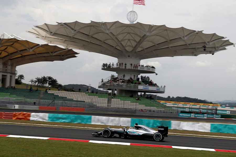 Lewis Hamilton Mercedes Sepang