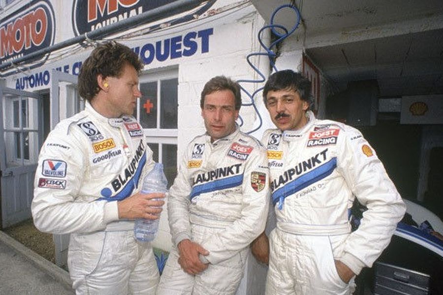 John Winter (in the middle) with Joest Racing teammates