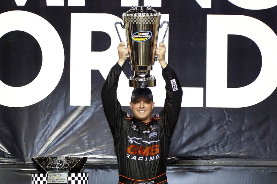 johnny Sauter, 2016 Camping World Truck Series champion