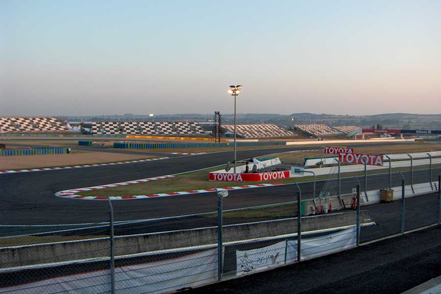 Magny-Cours circuit racing Nevers 2016 international auto english 2017 circuits 2015