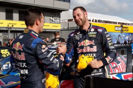 Shane Van Gisbergen, Jamie Whincup, Auckland SuperSprint Pukekohe Park Raceway