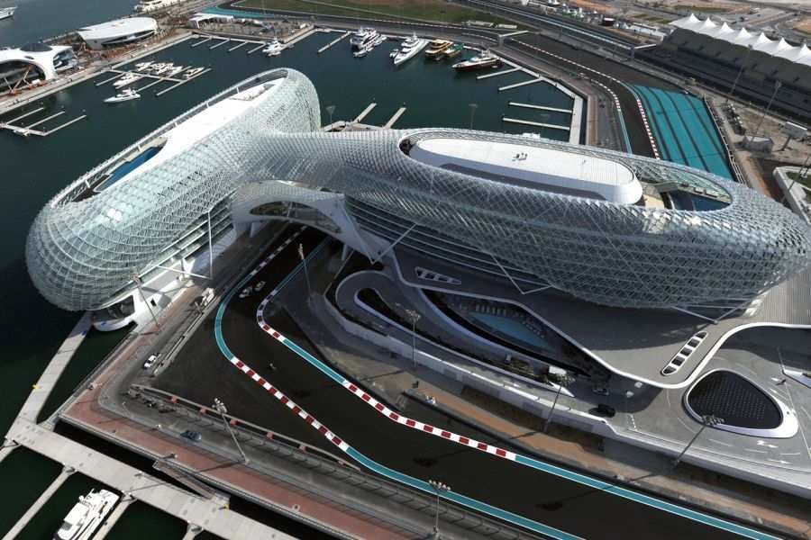 Yas Viceroy Abu Dhabi Hotel, Yas Marina Circuit