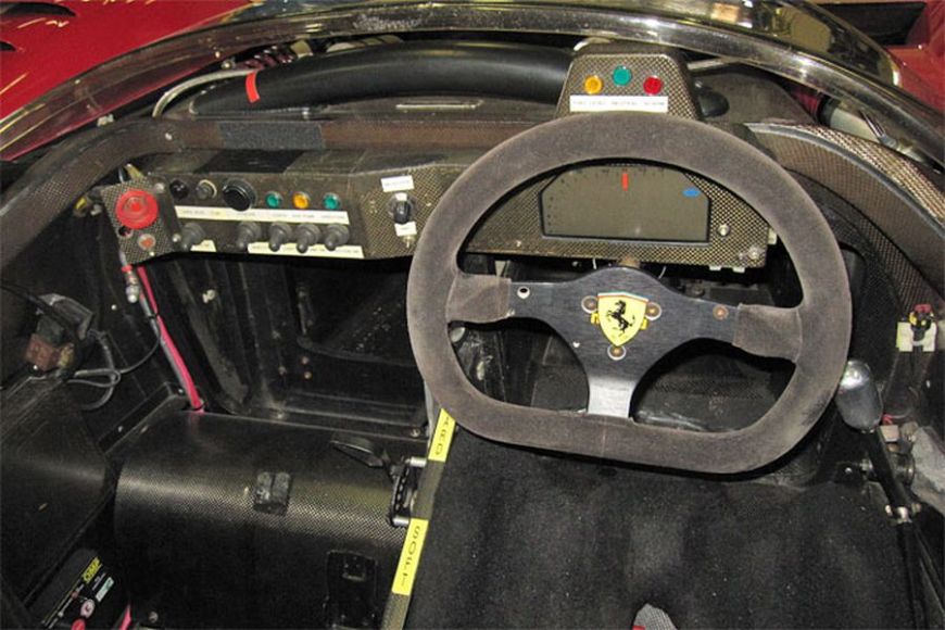 Ferrari 333 SP, Interior