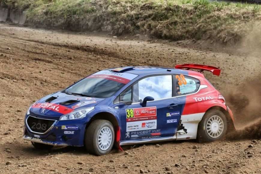 Peugeot 208 T16 at 2016 Rally Portugal