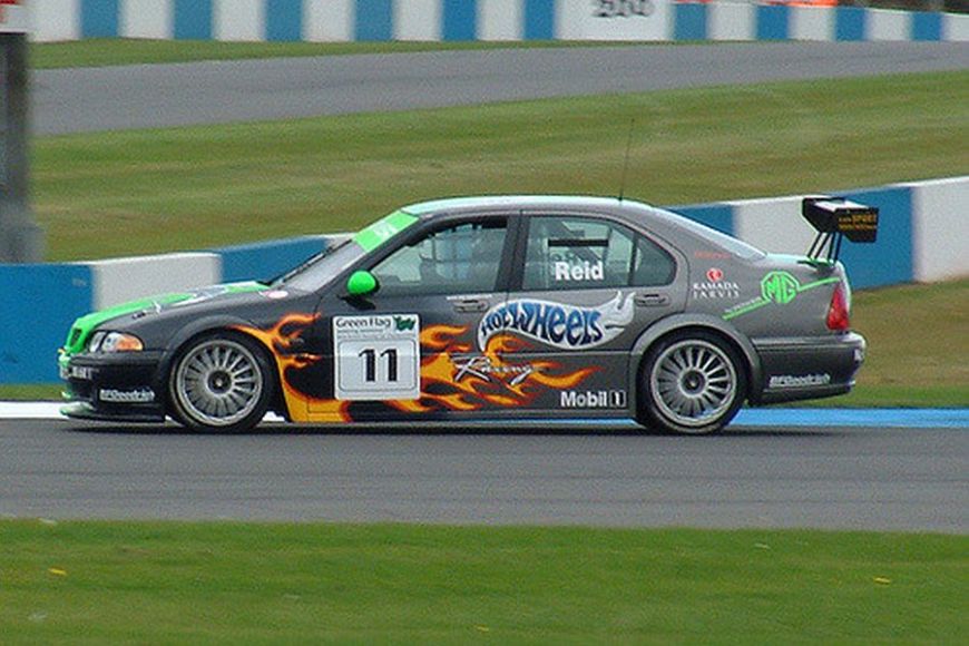 2002 BTCC West Surrey Racing Anthony Reid in the #11 MG ZS V6