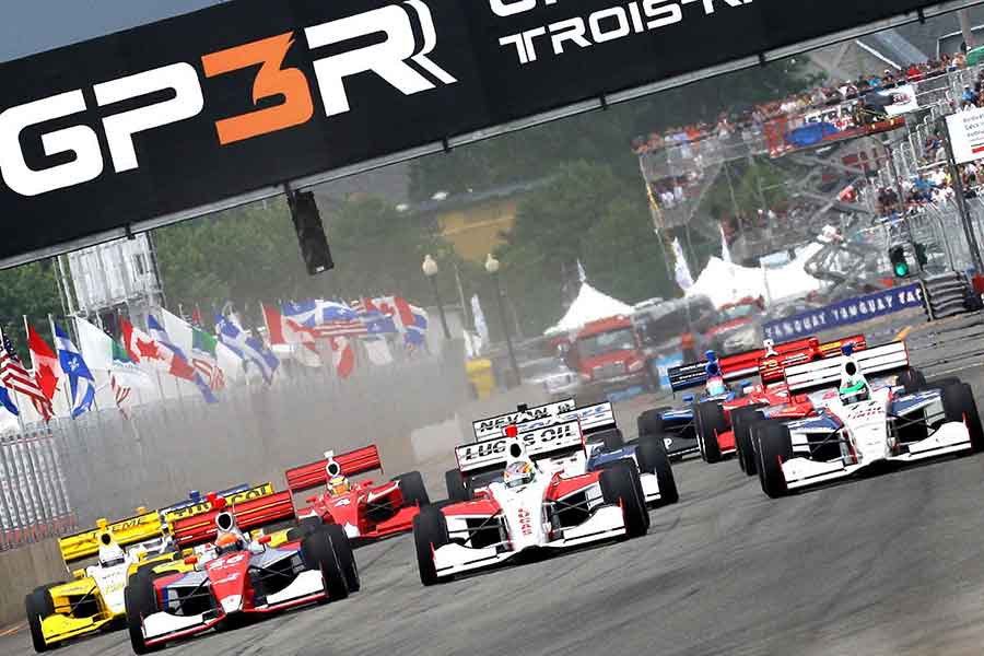 Start of Indy Lights race at Circuit Trois-Rivières