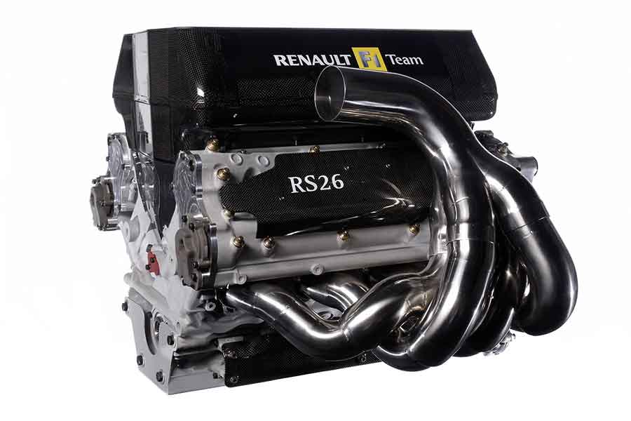 RS26 engine Side view of the Renault R26 engine