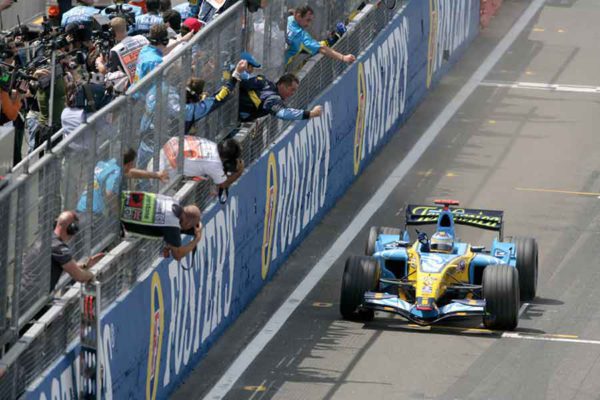 Renault R26