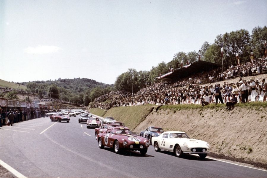 Sports car race at Circuit de Charade