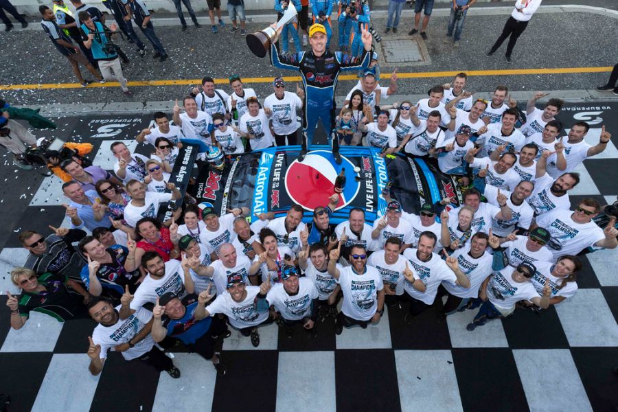 Prodrive Racing Australia, Mark Winterbottom, 2015 V8 Supercars champion