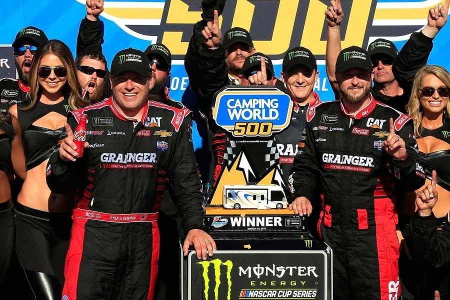 Ryan Newman, Camping World 500 winner, Phoenix International Raceway