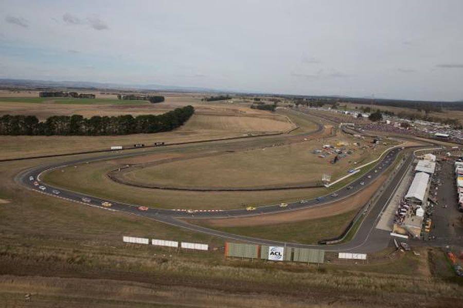 Aerial view to Symmons Plains Raceway