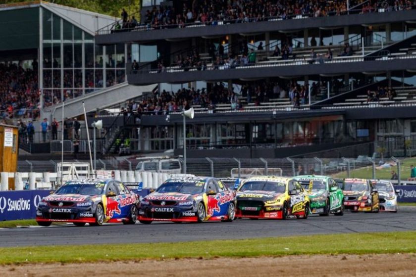 V8 Supercars race