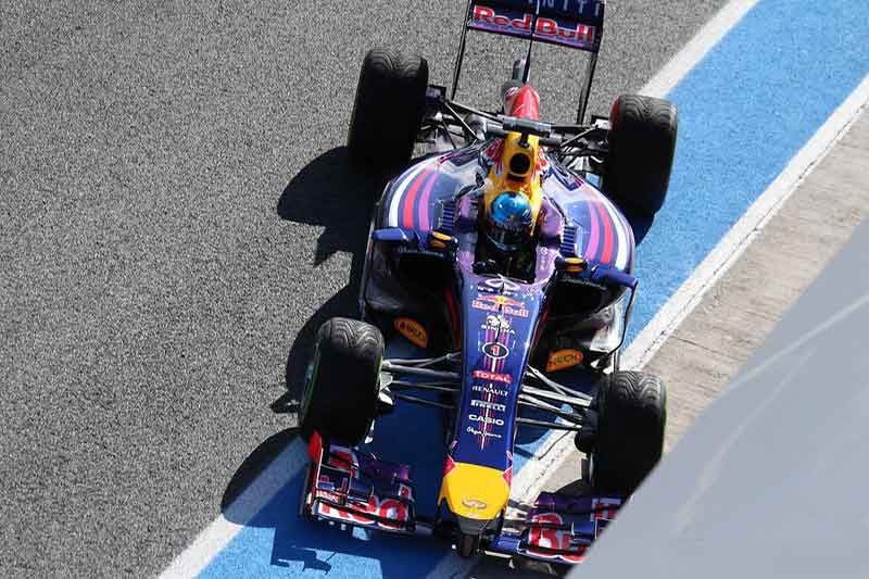 Red Bull RB9 Renault formula 2013 racing engine mark mercedes ferrari contact infiniti