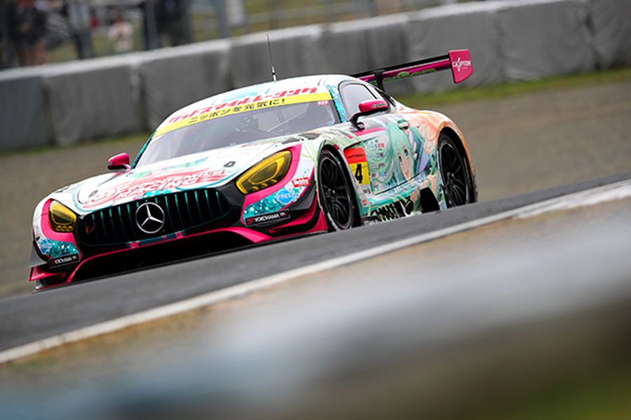 GT300 victory for #4 Mercedes