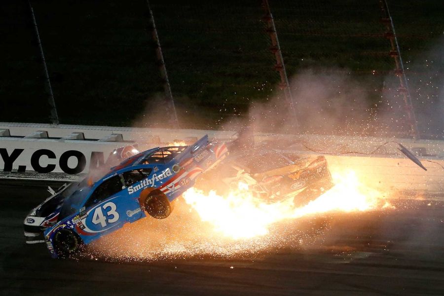 Fiery wreck at Kansas Speedway