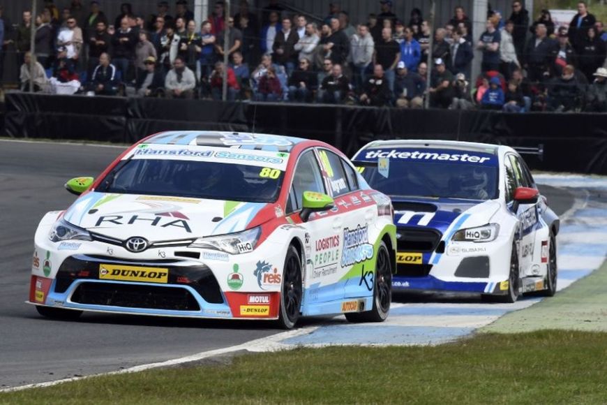 BTCC Knockhill, Toyota Avensis Tom Ingram