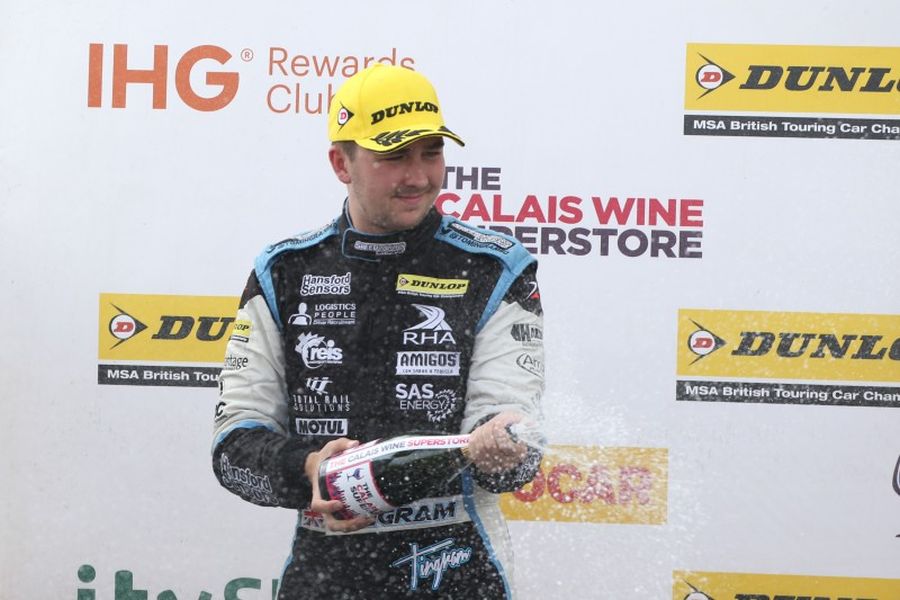 Tom Ingram scored hos third win of the season at Knockhill