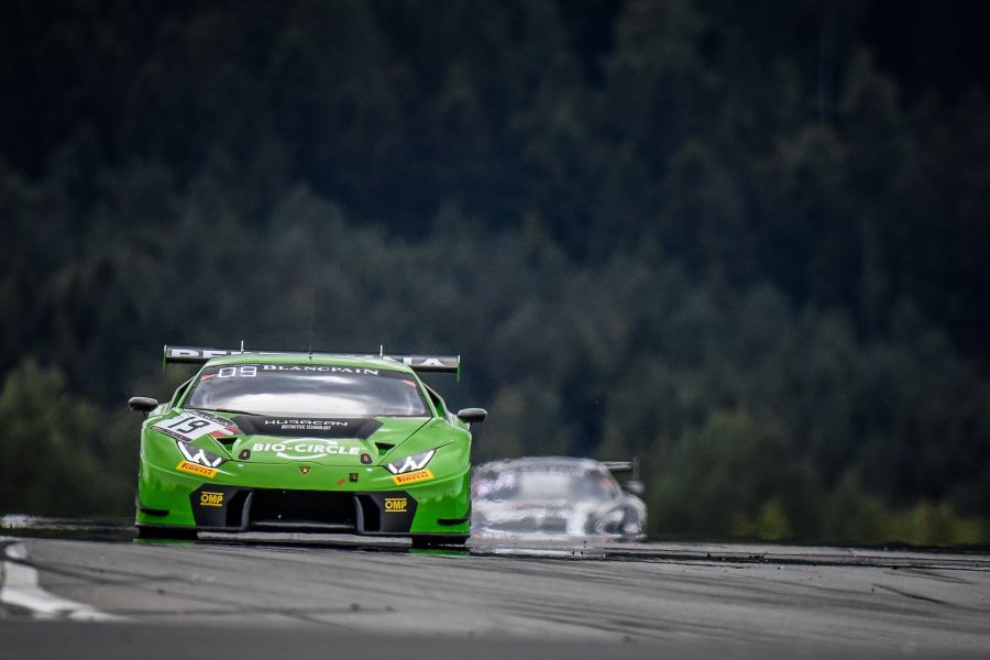 #19 Lamborghini Huracan GT3