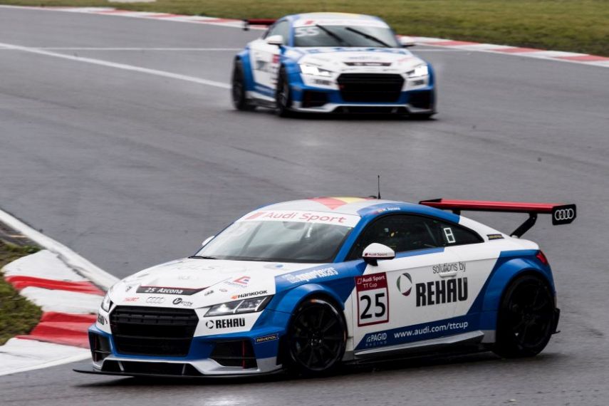 Audi TT cup #25 Mikel Azcona