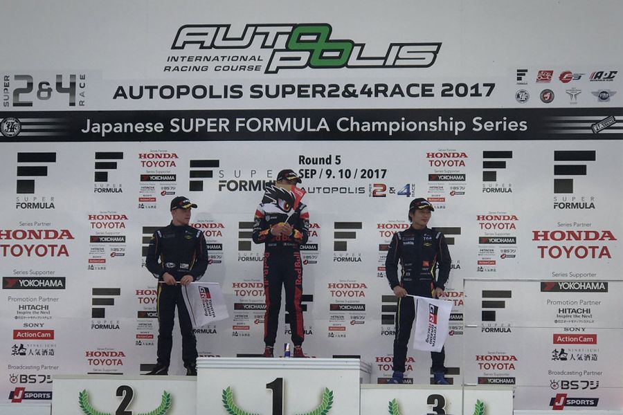 Super Formula Autopolis podium, 2017