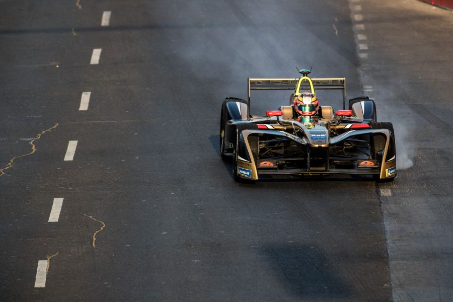 Jean-Eric Vergne wins Santiago ePrix