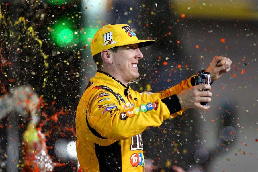 Kyle Busch wins at Richmond