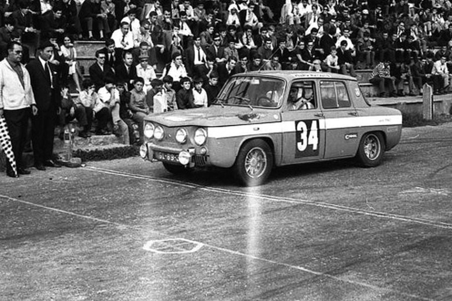 1967 winner, Jose Eduardo Carpinteiro Albino 1967 Rallye International TAP, Jose Eduardo Carpinteiro Albino, #34 Renault 8 Gordini