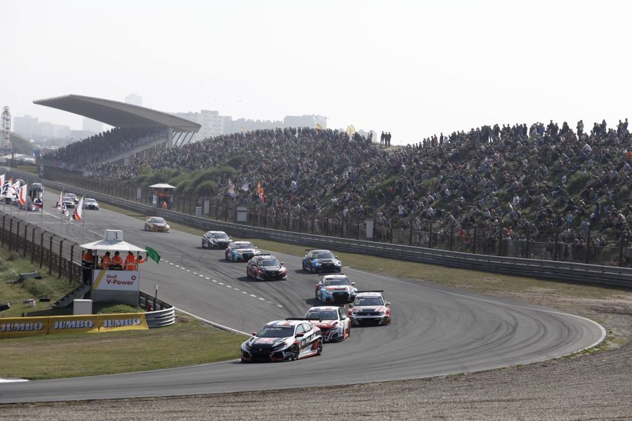 WTCR race at Circuit Park Zandvoort