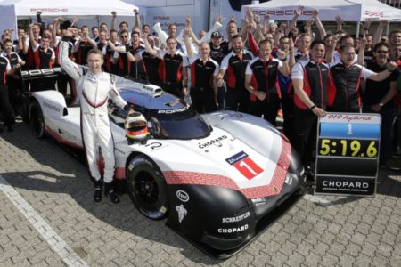 Timo Bernhard Porsche Nordschleife record
