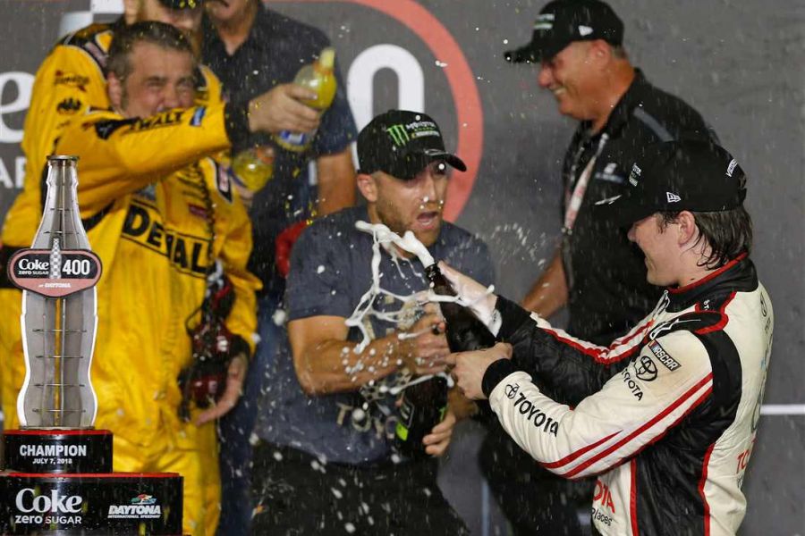 Erik Jones wins Coke Zero Sugar 400 at Daytona