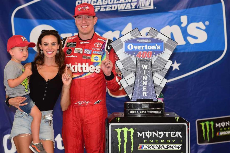 Kyle Busch wins Overton's 400 at Chicagoland