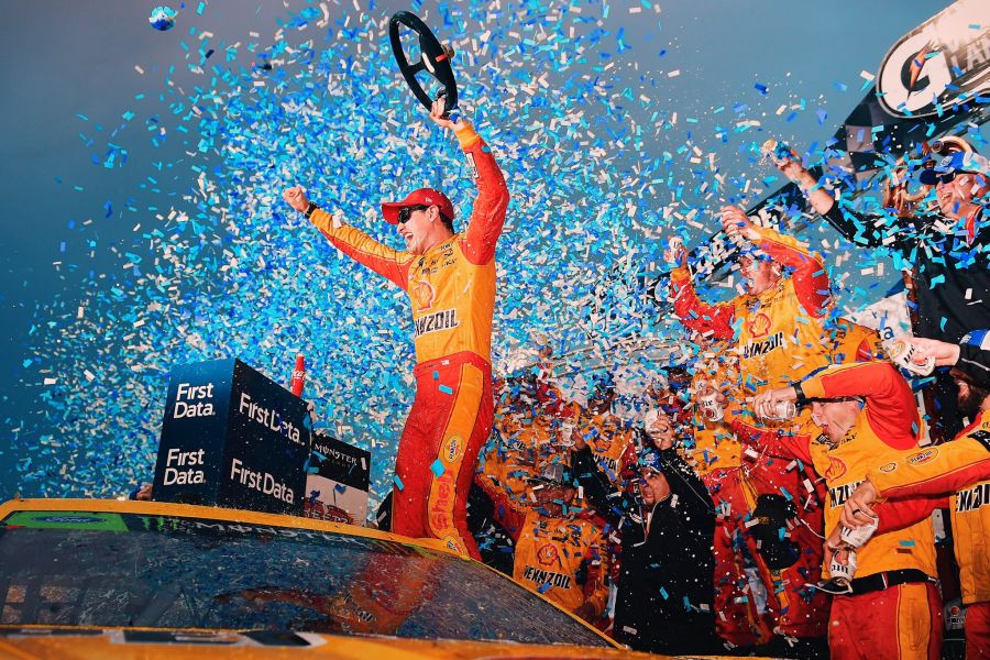 Joey Logano wins First Data 500 at Martinsville