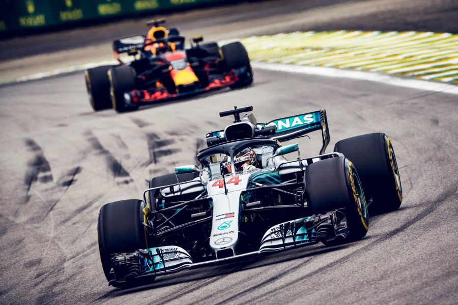 Lewis Hamilton wins the Brazilian Grand Prix