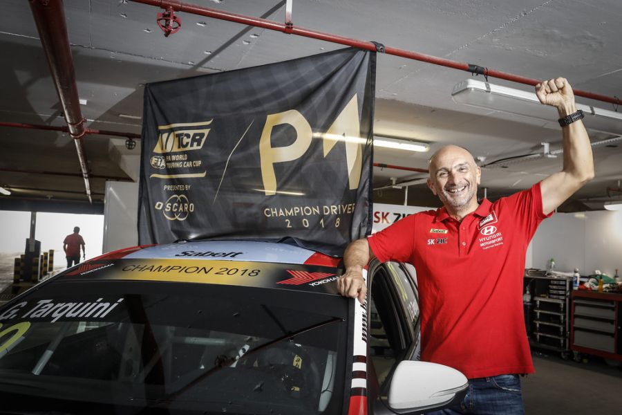 Gabriele-Tarquini-2018-WTCR-champion.jpg