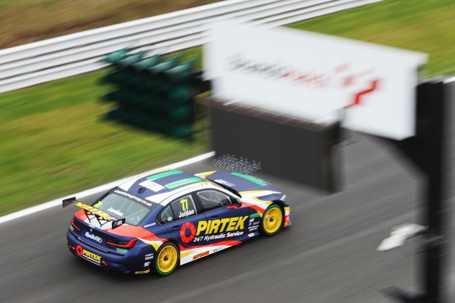 Andrew Jordan in the #77 BMW 330i M Sport at Brands Hatch