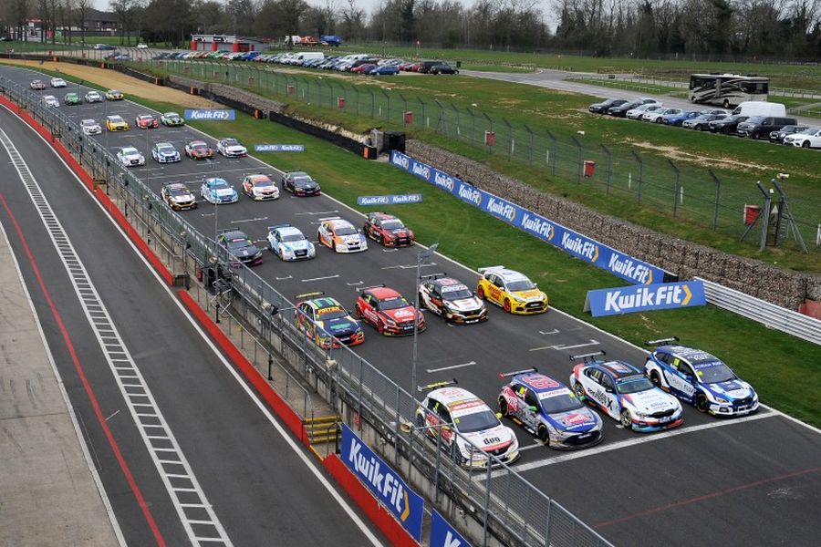2019 BTCC grid shot