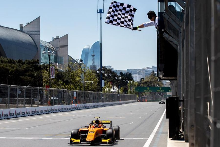 F2 Baku R1 finish Jack Aitken