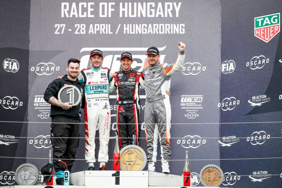 WTCR race 2 podium