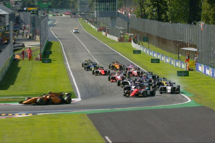 F2 Monza R2 start